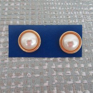 Vintage Large Faux Pearl, Classic Pierced Earrings, Gold Tone, Beautiful!